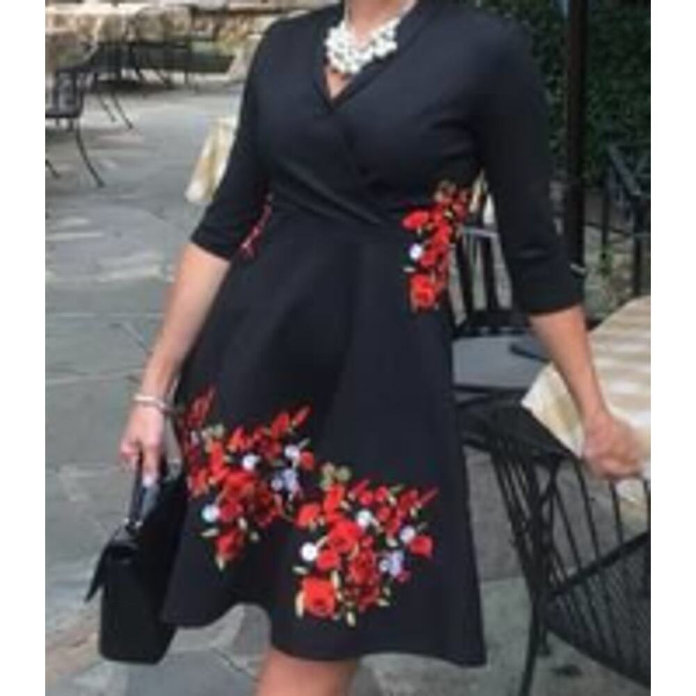 Lai Meng Five Cats Black Dress w/ Red Floral Embroidery sz L